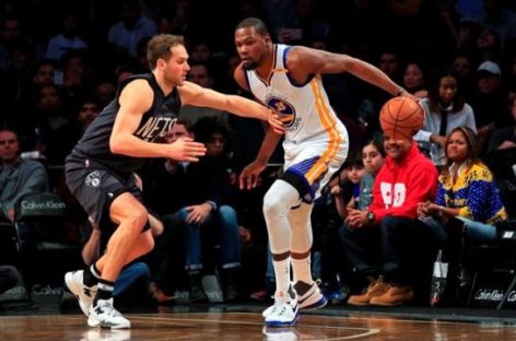 Instant Replay: Warriors Come Back in Brooklyn Without Draymond