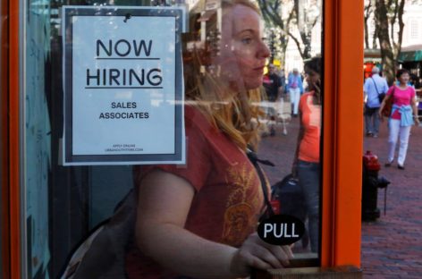 Unemployment drops to 4.6%, lowest since 2007