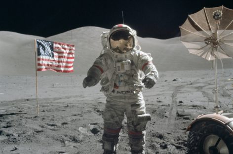 Last man to walk on moon, Gene Cernan, dies