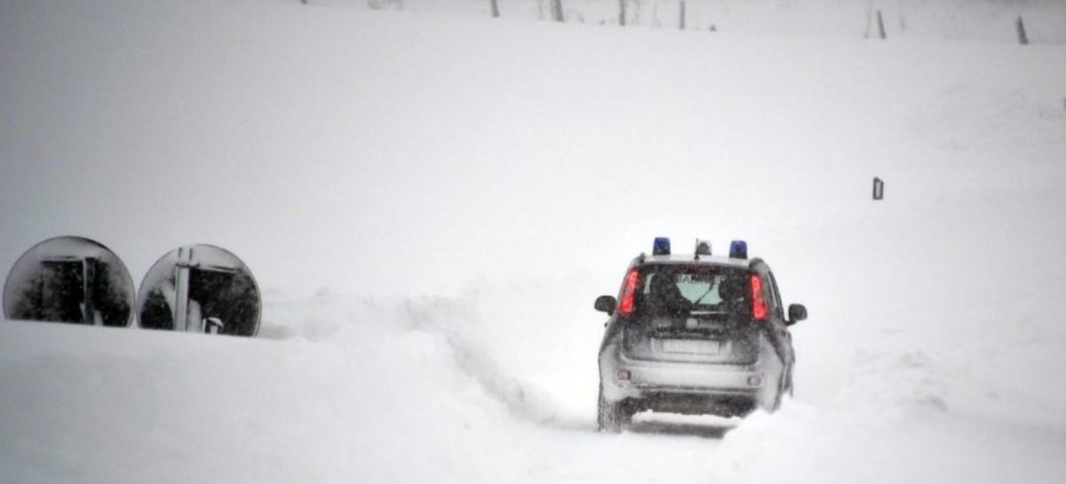 Italy hotel buried by avalanche; deaths reported