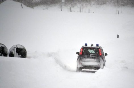 Italy hotel buried by avalanche; deaths reported