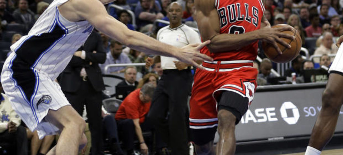 Bulls stars Wade, Butler fined for critical comments