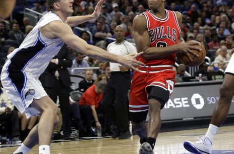 Bulls stars Wade, Butler fined for critical comments