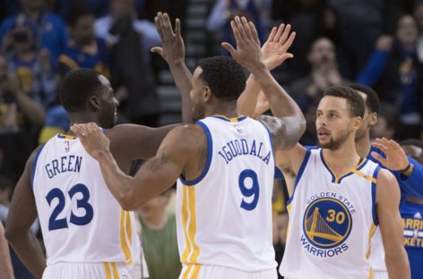 Stephen Curry: Stephen Curry hands out 11 assists in win