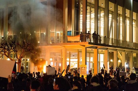 After Berkeley riots, President Trump threatens to take away federal funds