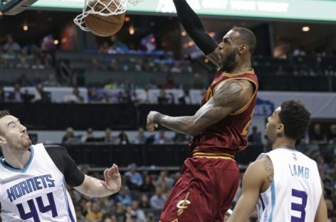 James, Cavs bounce back with 112-105 victory over Hornets