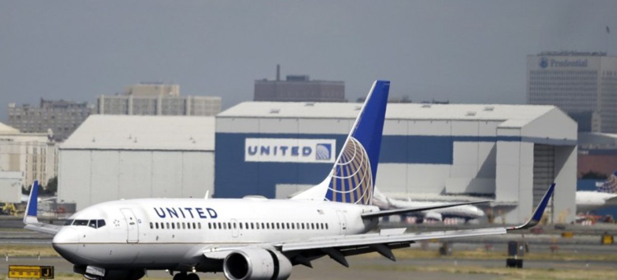 Why Did United Airlines Ban Girls Wearing Leggings? Company Defends Move