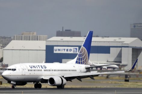 Why Did United Airlines Ban Girls Wearing Leggings? Company Defends Move