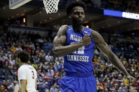 Middle Tennessee State, Xavier bag upsets as Northwestern break maiden