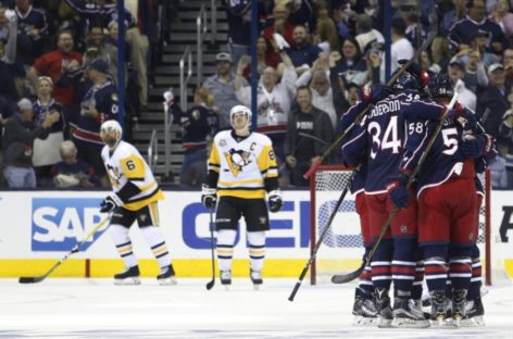 Blue Jackets beat Penguins in Game 4 to keep season alive