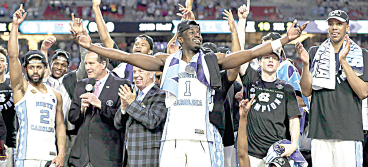 Missed call helps UNC in final minute of NCAA title game