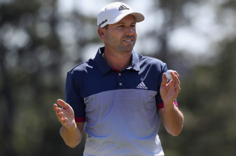 Fowler rides fast start to soar into Masters contention