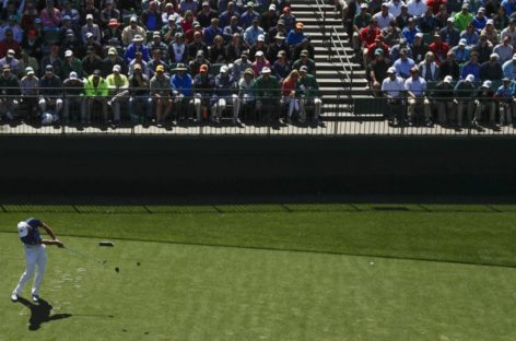 Fowler, Hoffman edge ahead at sun-drenched Masters