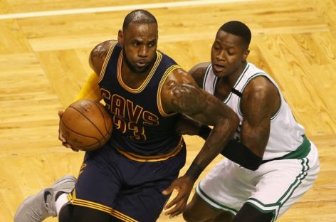 LeBron James tops Michael Jordan as all-time playoffs scoring leader