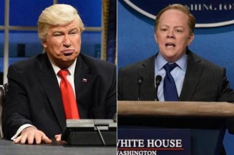 Melissa McCarthy adds spice (and Spicer) as host of ‘SNL’