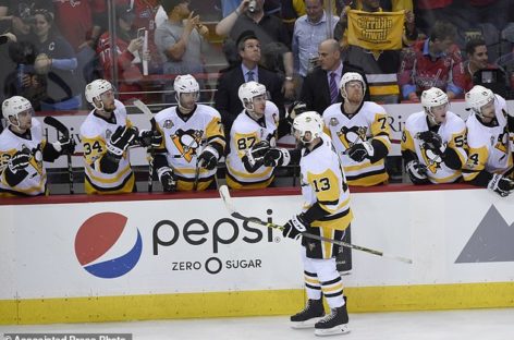 Penguins chase Holtby, beat Capitals to take 2-0 series lead