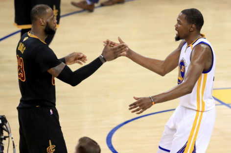 Kevin Durant sends love to Rihanna after Warriors win title