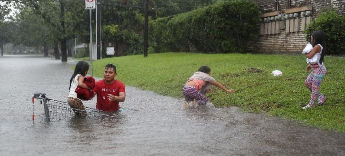 President Donald Trump to asses Storm Harvey damage in Texas