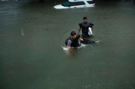 Deaths reported as Harvey strikes Texas coast