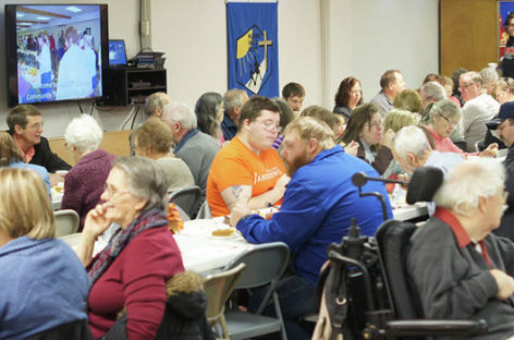 Church hosts free Thanksgiving dinner