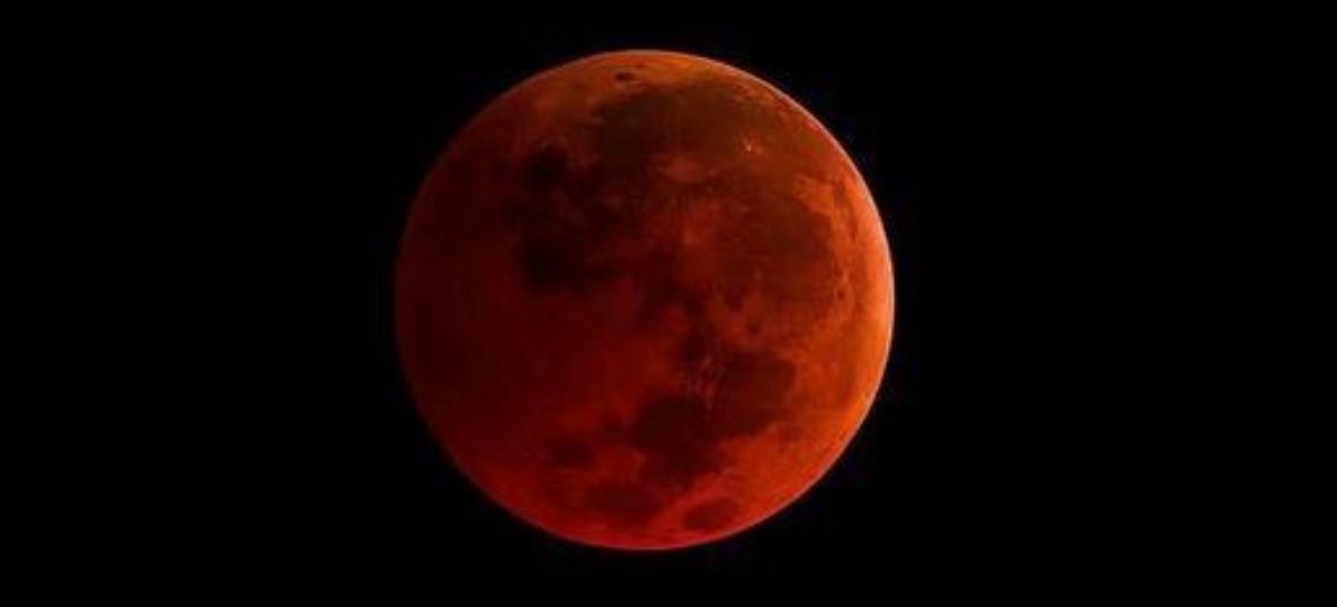 Super blue blood moon eclipse visible early Wednesday morning