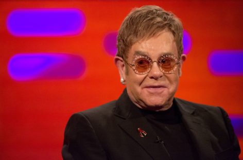 Elton John announces retirement from touring