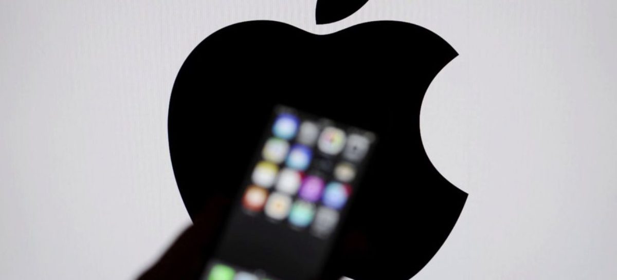 Apple may offer rebate to users who bought full-price batteries