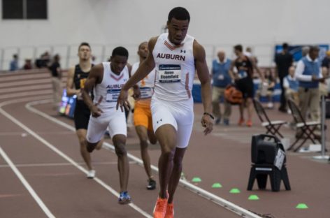 Augie relay places fifth at Div. III Indoor Championships