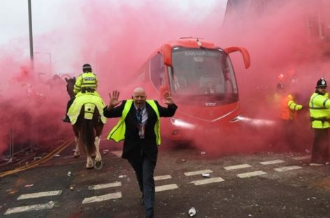 Liverpool apologise to Manchester City after bottles thrown at team bus