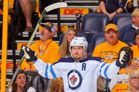 Jets grab series lead with 7-4 win over Predators